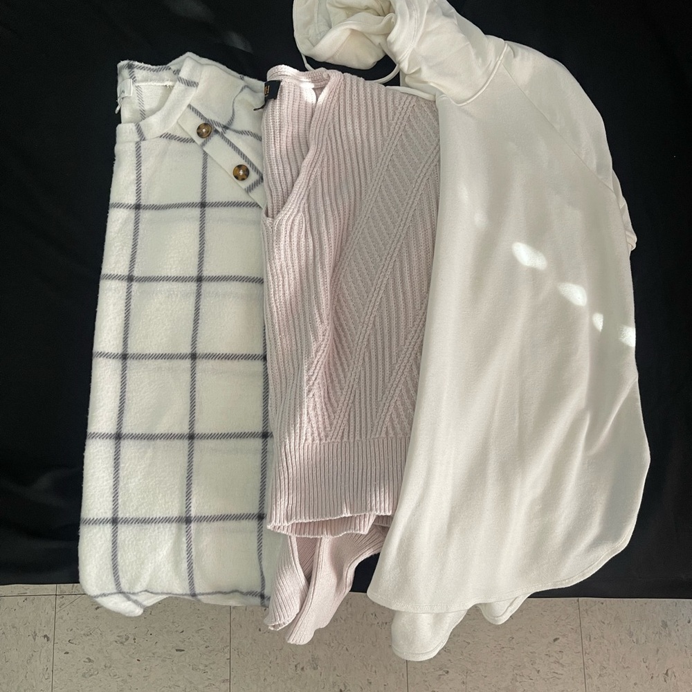 Women’s Sweater Bundle